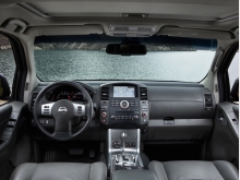 Фото Nissan Navara 2.5 dCi MT №12