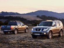 Фото Nissan Navara 2.5 dCi MT №1